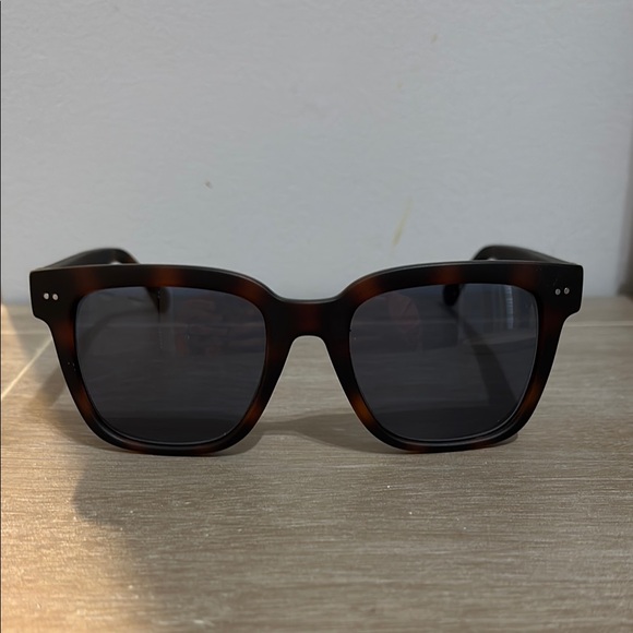 LOOK OPTIC Accessories - Look optic laurel Stylish Tortoiseshell Sunglasses